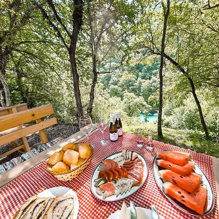 Kemp Rafting Camp Tara 87 Hum