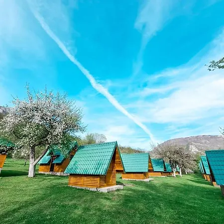 Rafting Camp Tara 87 Hum