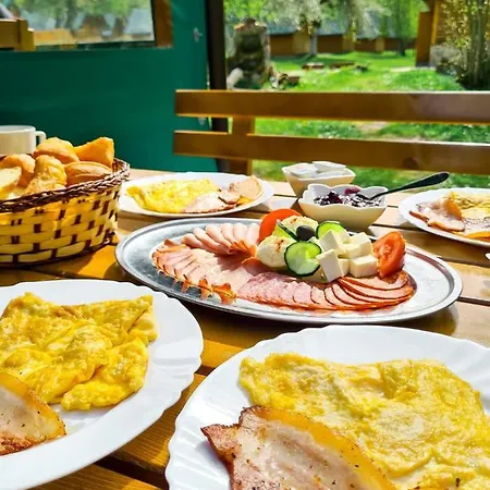 Rafting Camp Tara 87 Hum