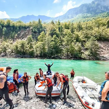 Rafting Camp Tara 87 キャンプ場 Hum