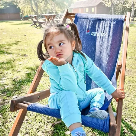 Kemp Rafting Camp Tara 87 *