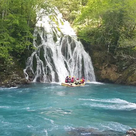 Rafting Camp Tara 87 Hum