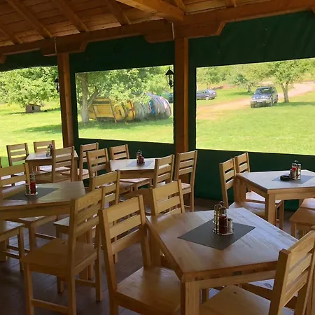 Rafting Camp Tara 87 Kamp alanı Hum