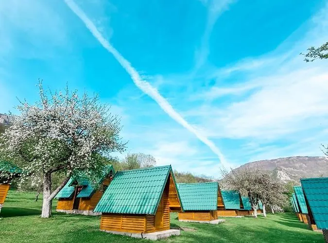 Rafting Camp Tara 87 Hum