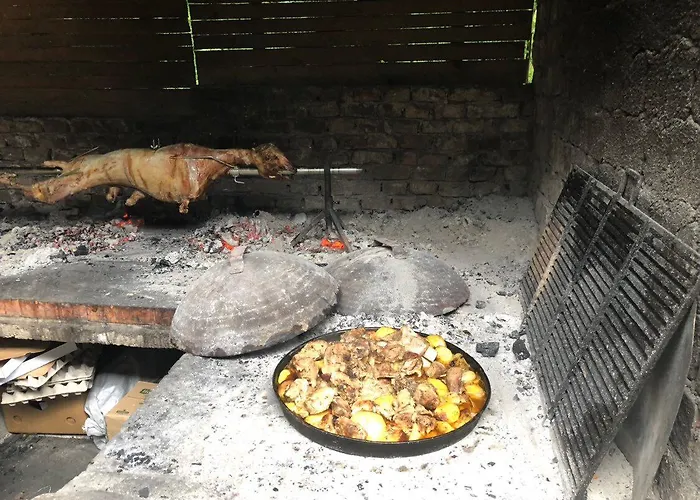 Rafting Camp Tara 87 Kamp Hum