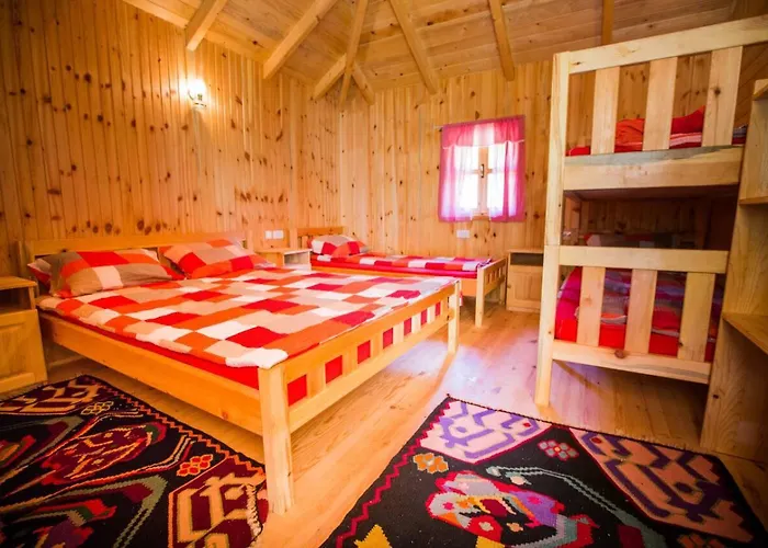 Rafting Camp Tara 87 Hum